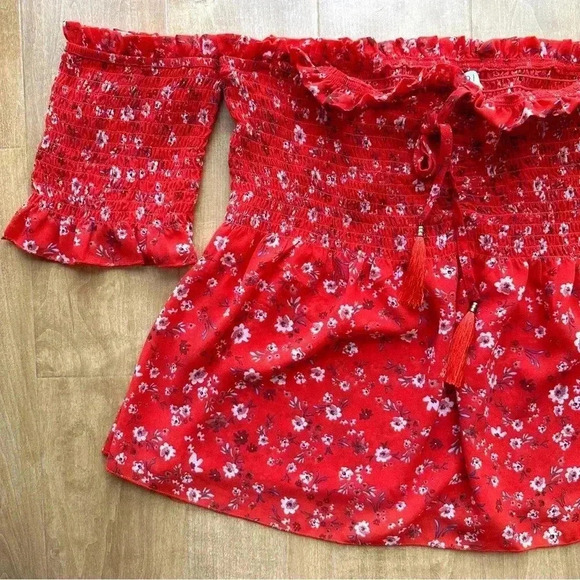 TOBI Red Floral Smocked Tassel Across the Shoulder Blouse, Size Medium - Picture 3 of 16
